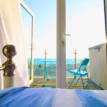 סיפורד Serenity "Your Calm Seafront Retreat" By Air Premier מראה חיצוני תמונה